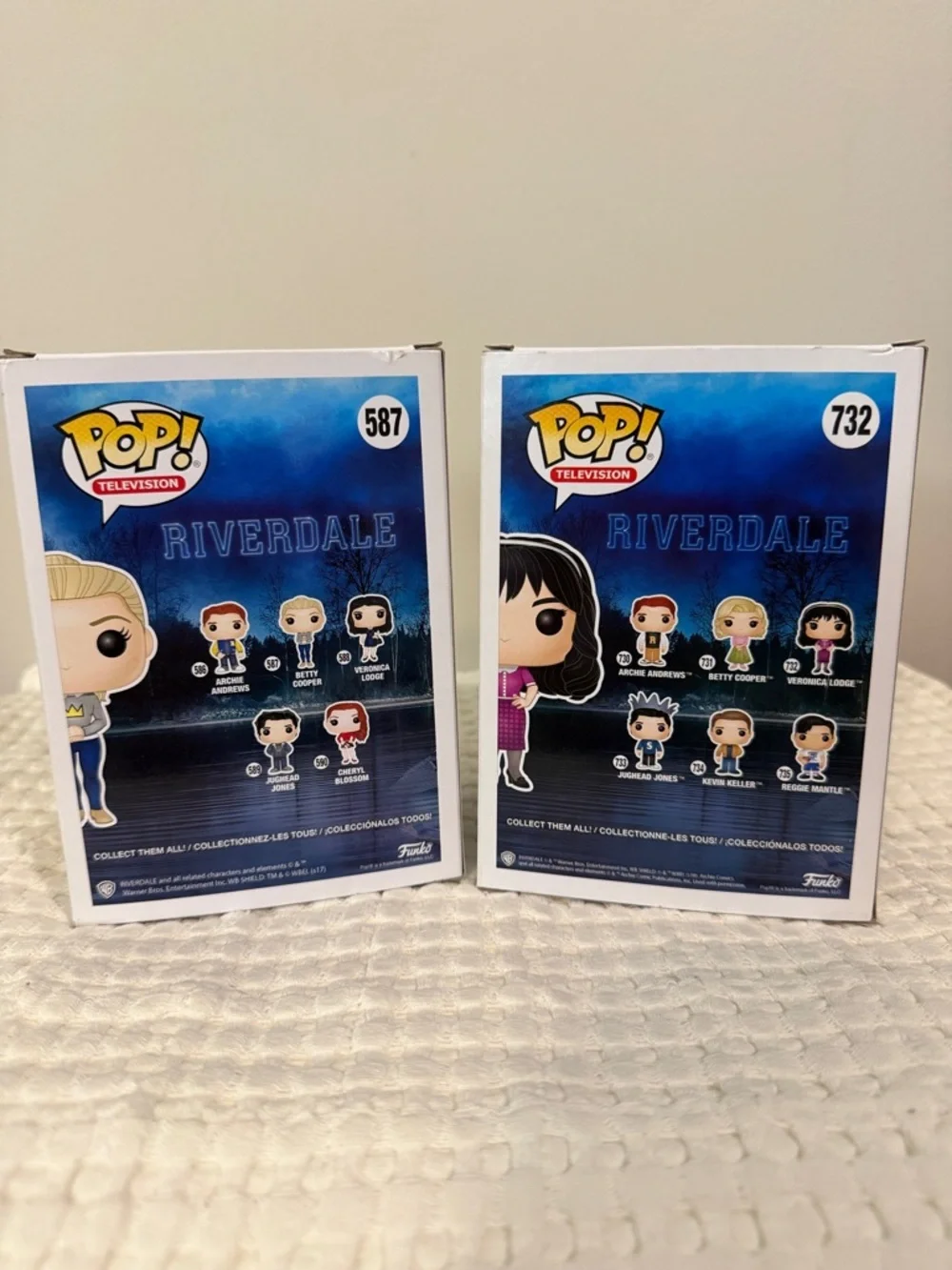 Set of 2 Funko Pop! Riverdale figures 💙💖 — NEW